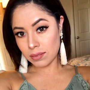 Meet your Posher, Fabiola